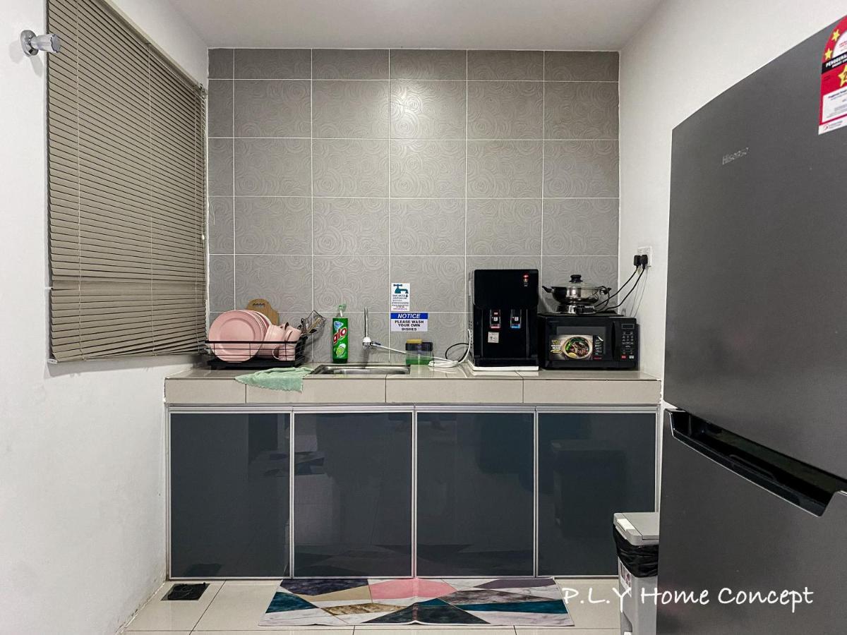 Manhattan Groundfloor Poolside Free Netflix&carpark Apartment *