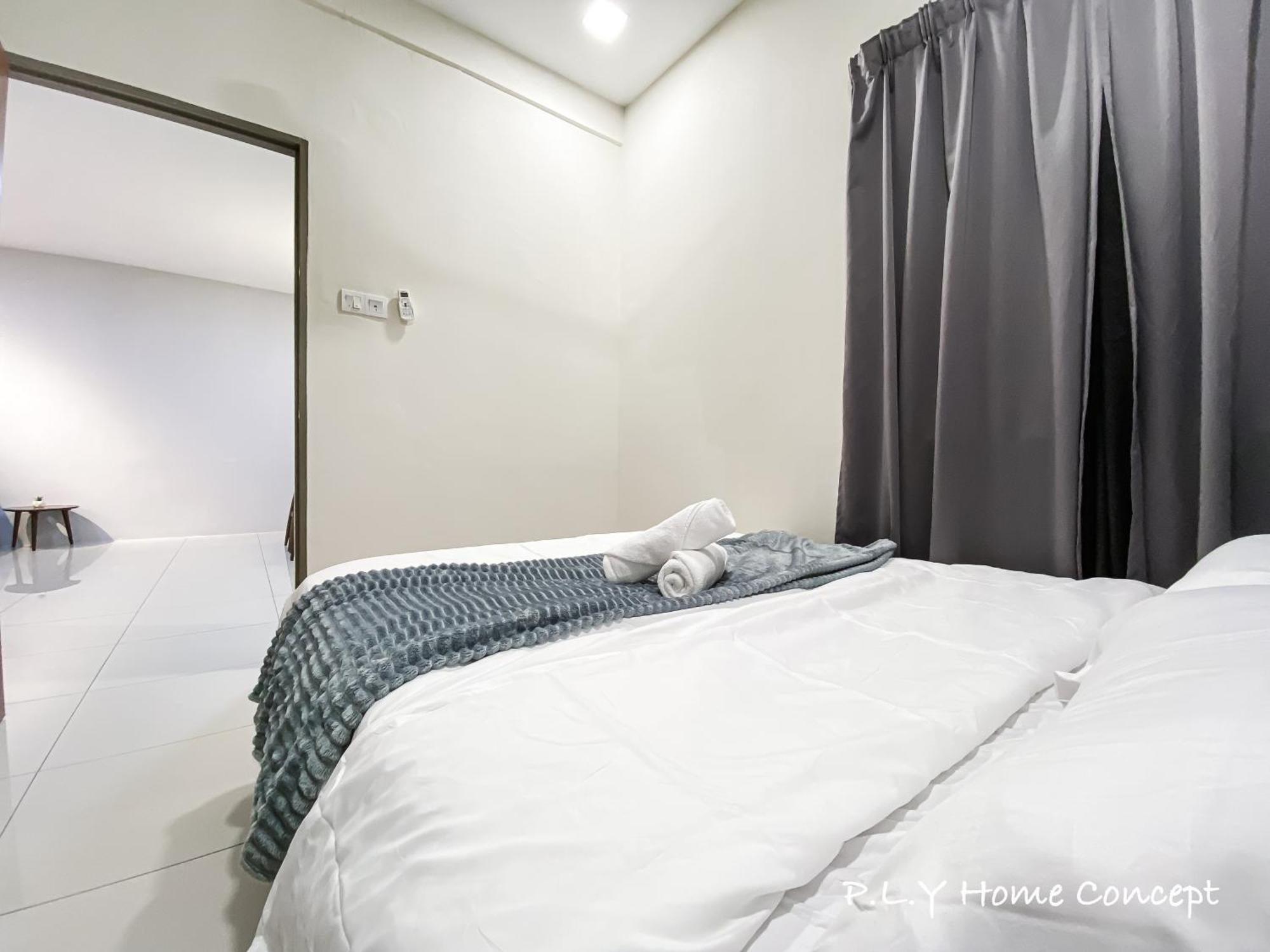 Apartment Manhattan Groundfloor Poolside Free Netflix&carpark Ipoh