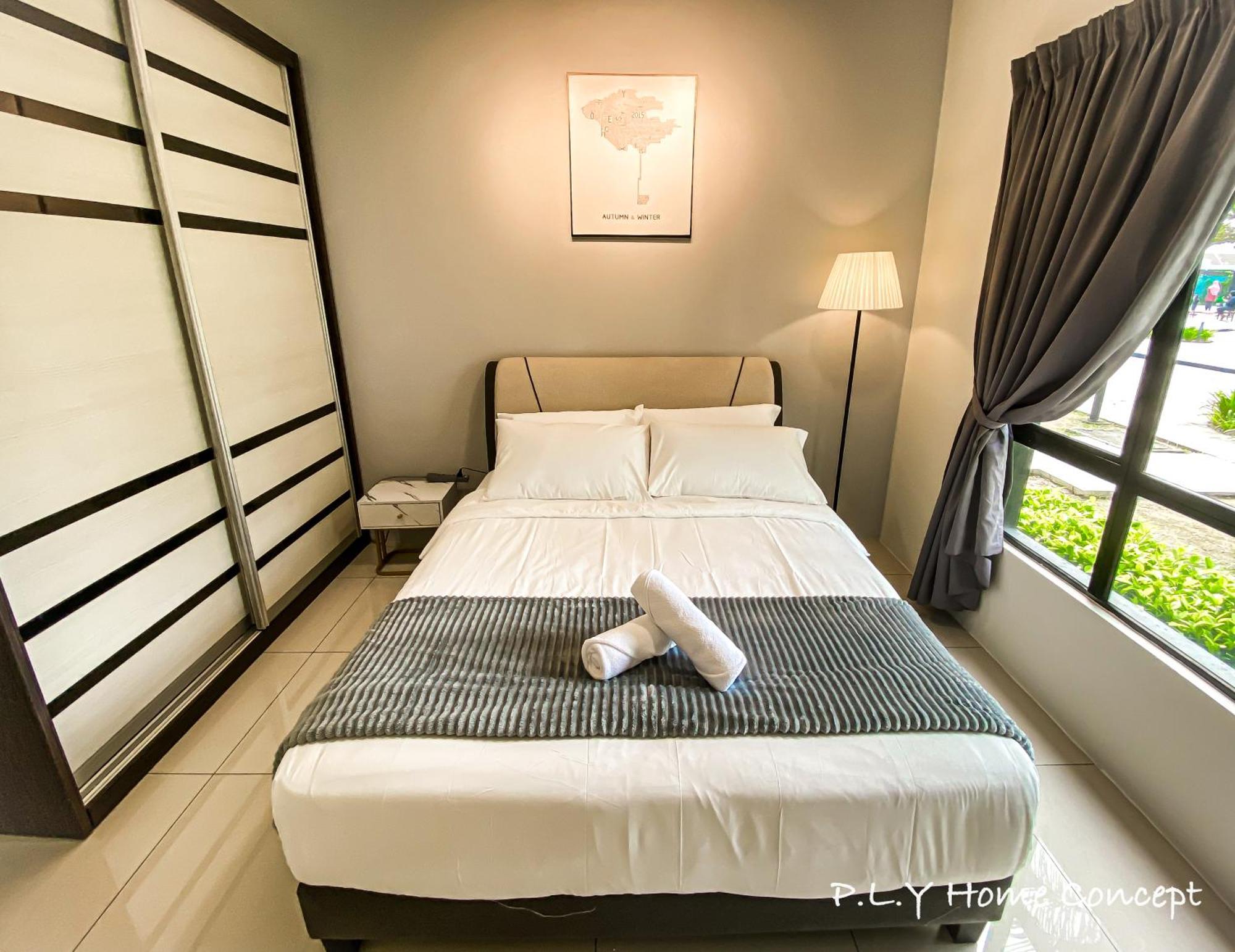 Apartment Manhattan Groundfloor Poolside Free Netflix&carpark *