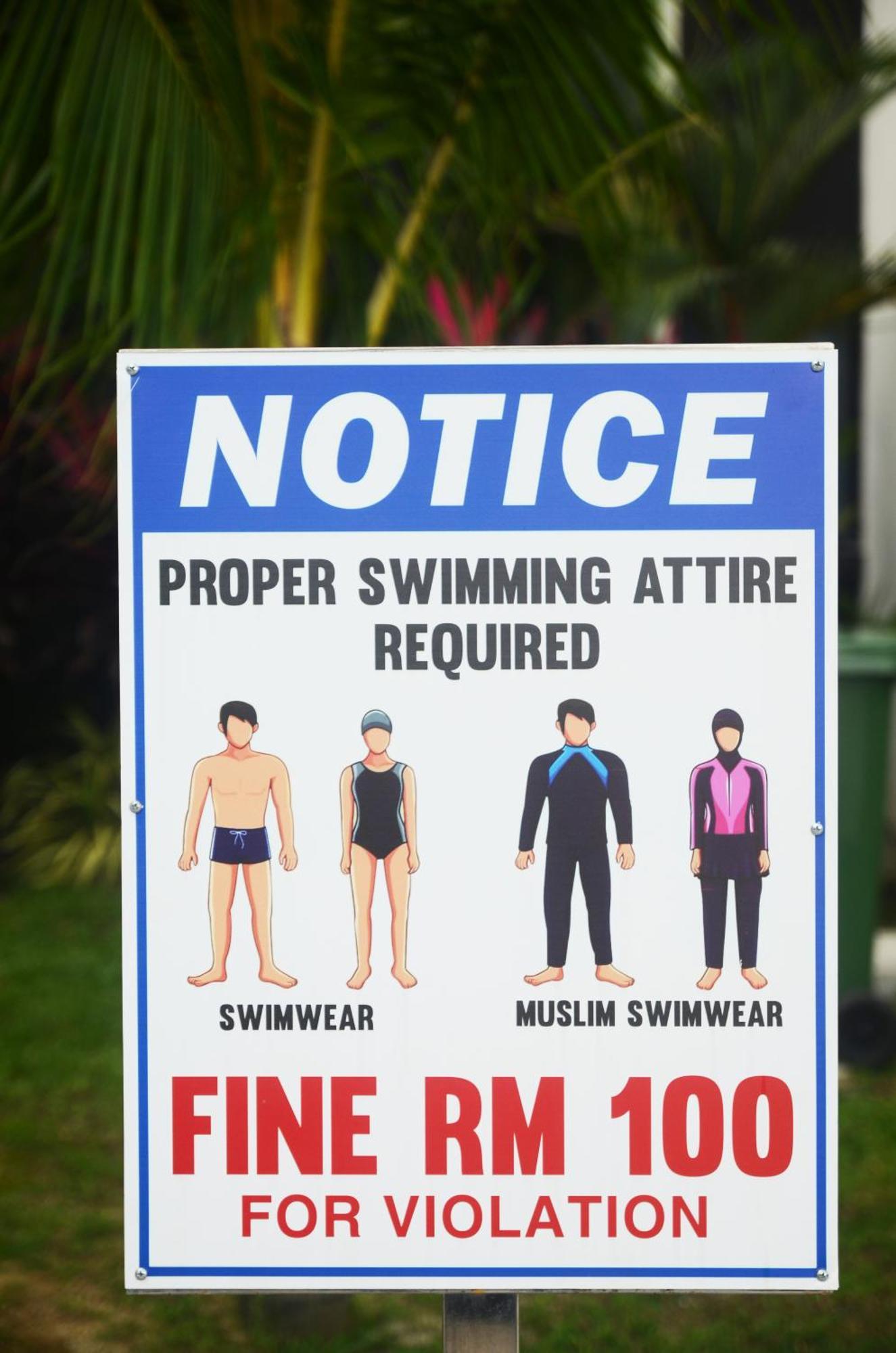 Manhattan Groundfloor Poolside Free Netflix&carpark Apartment Ipoh